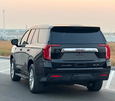 Schwarz GMC Yukon SLE 2022 Schwarz GMC Yukon SLE 2022