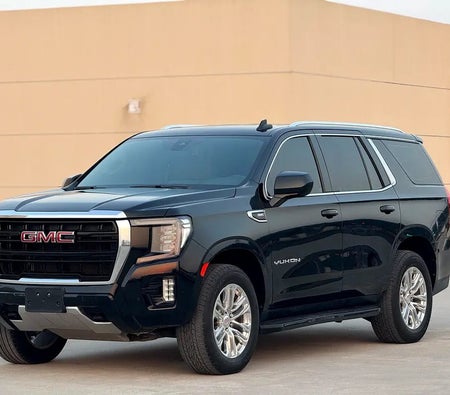 Schwarz GMC Yukon SLE 2022 Schwarz GMC Yukon SLE 2022