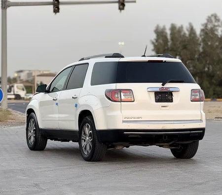 White GMC Acadia SLE 2013