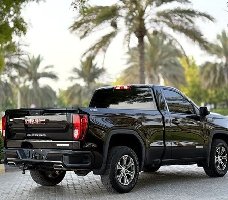 Black GMC Sierra 1500 Elevation 2021