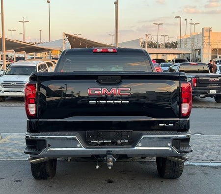 Black GMC Sierra 1500 Classic 2021