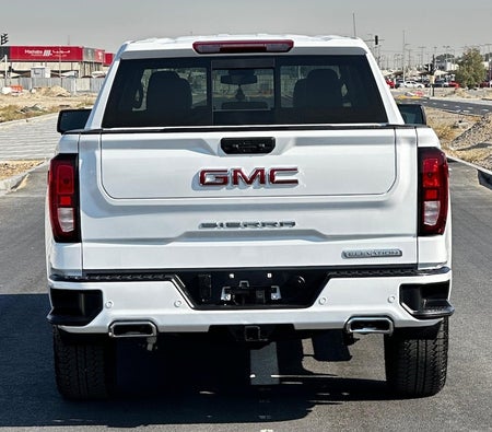 White GMC Sierra 1500 Elevation 2024