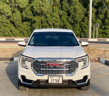 GMC Terrain 2022, photo 2 of 4