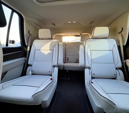 Black GMC Yukon Denali Black Edition 2024