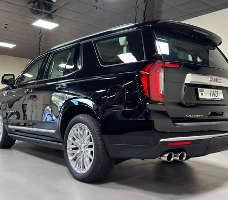 Black GMC Yukon Denali Black Edition 2024