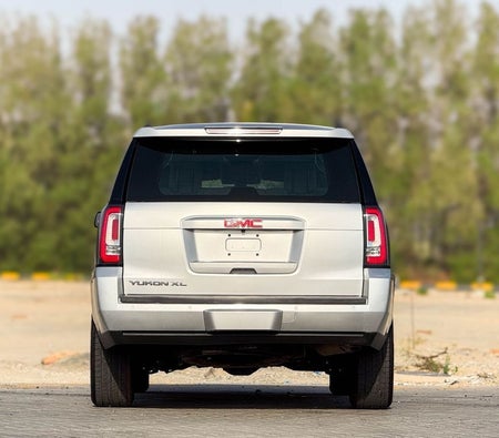 Silver GMC Yukon XL 2020