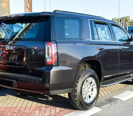 Gray GMC Yukon 2017