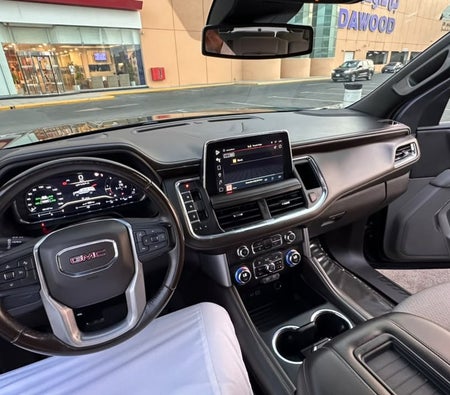 Siyah GMC Yukon 2023