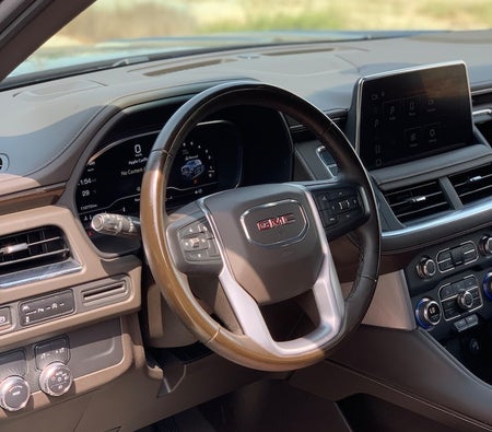 Black GMC Yukon SLE 2023