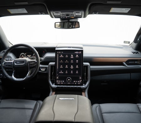 GMC Yukon 2025, photo 3 of 4