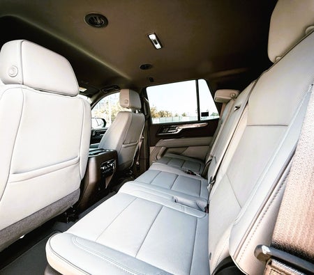 Black GMC Yukon 2025