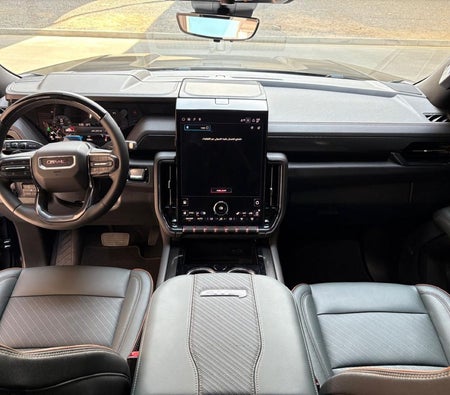 GMC Yukon 2025