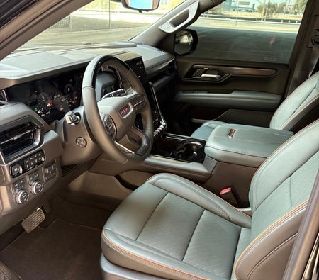 GMC Yukon 2025