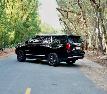 Black GMC Yukon 2026