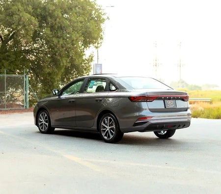 Серый Geely Emgrand GF 2025 год Серый Geely Emgrand GF 2025 год