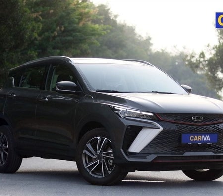 Gray Geely Coolray 2025