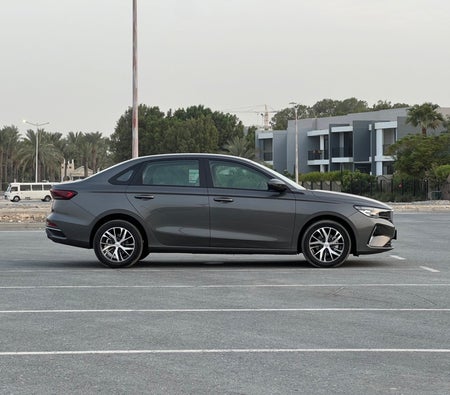 Geely Emgrand 2025