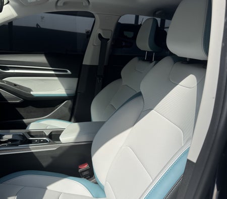 Geely Emgrand 2025
