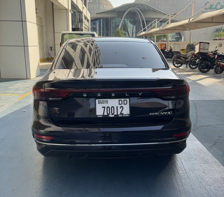 Geely Emgrand 2025