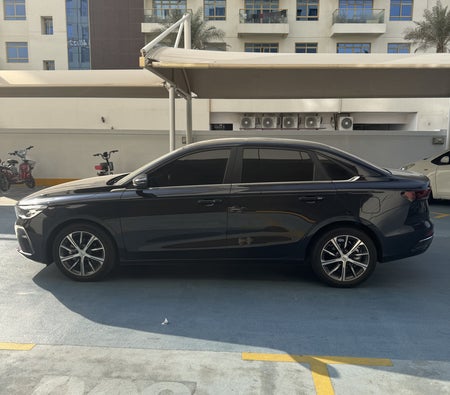 Geely Emgrand 2025