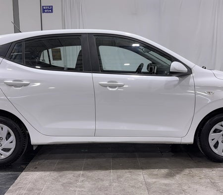 Blue Hyundai Grand i10 SMART PLUS 2024