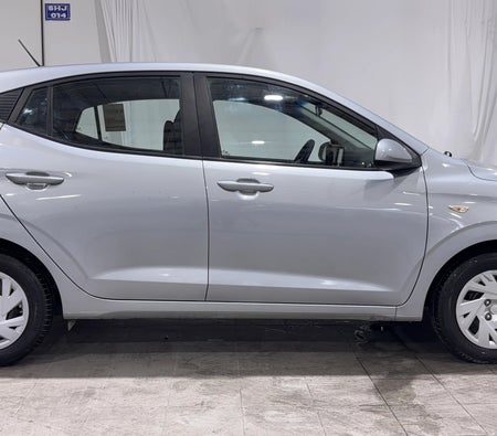 Silver Hyundai Grand i10 SMART PLUS 2025 Silver Hyundai Grand i10 SMART PLUS 2025