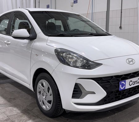 White Hyundai Grand i10 SMART PLUS 2024 White Hyundai Grand i10 SMART PLUS 2024