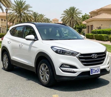 White Hyundai Tucson GLS 2018 White Hyundai Tucson GLS 2018