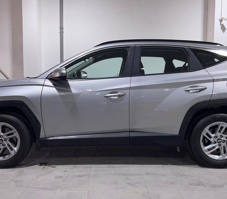 Silver Hyundai Tucson Smart 2025