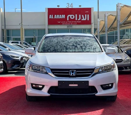 Honda Accord 2015, photo 2 of 4