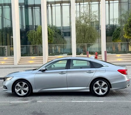 Silber Honda Accord 2020