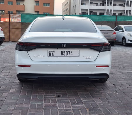 Weiß Honda Accord 2024