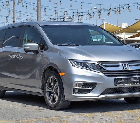 Honda Odyssey Touring 2020, photo 2 of 4