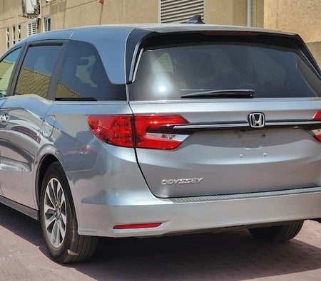 Silber Honda Odyssey SE 2022