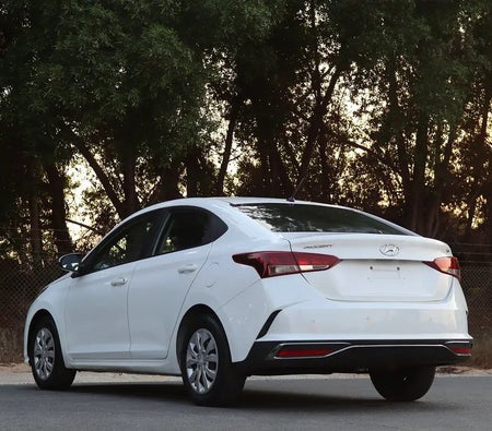 Blanco Hyundai Accent GL 2022 Blanco Hyundai Accent GL 2022