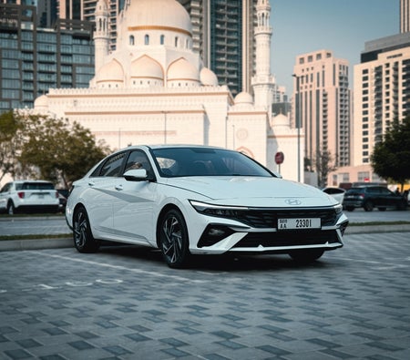 Hyundai Elantra 2024