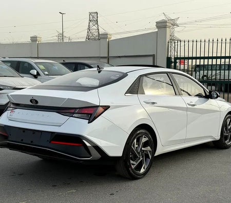 Hyundai Elantra Elite Edition 2025, photo 3 of 4