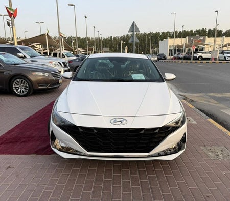 Hyundai Elantra 2022, photo 2 of 4