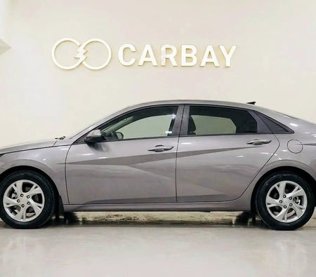 Gray Hyundai Elantra Smart 2023