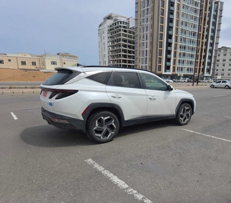 White Hyundai Tucson 2023