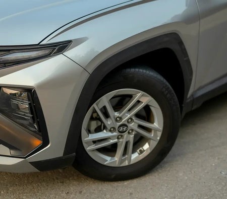 Silver Hyundai Tucson Smart 2025 Silver Hyundai Tucson Smart 2025