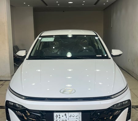 White Hyundai Accent 2025 White Hyundai Accent 2025