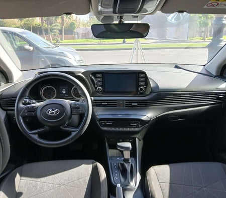 رمادي هيونداي  بايون 2023