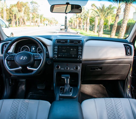 Grau Hyundai Creta 5-Sitzer 2023