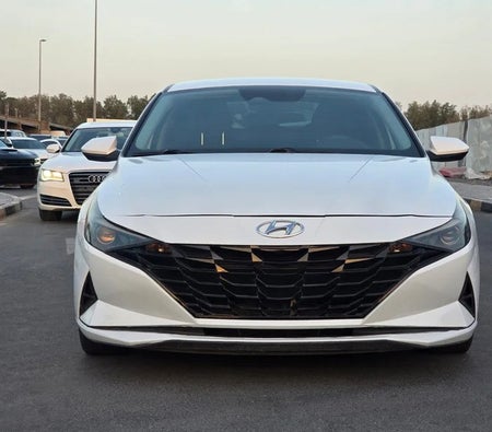 Hyundai Elantra  2022, photo 2 of 4
