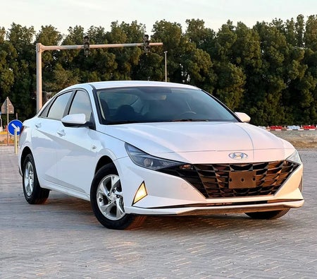 Hyundai Elantra 2023, photo 2 of 4