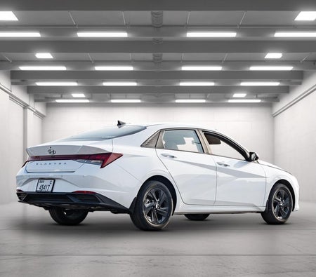 Hyundai Elantra 2022, photo 2 of 4