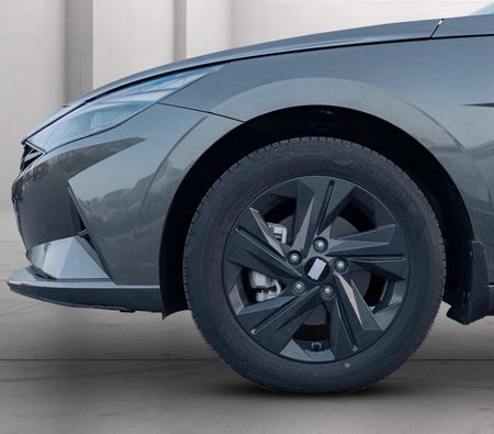Hyundai Elantra 2022, photo 4 of 4