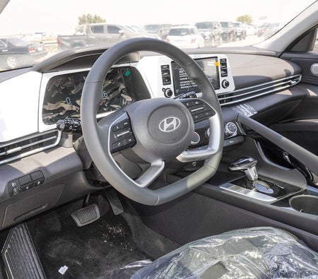 White Hyundai Elantra 2025