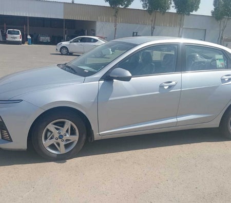 Gray Hyundai Elantra 2025